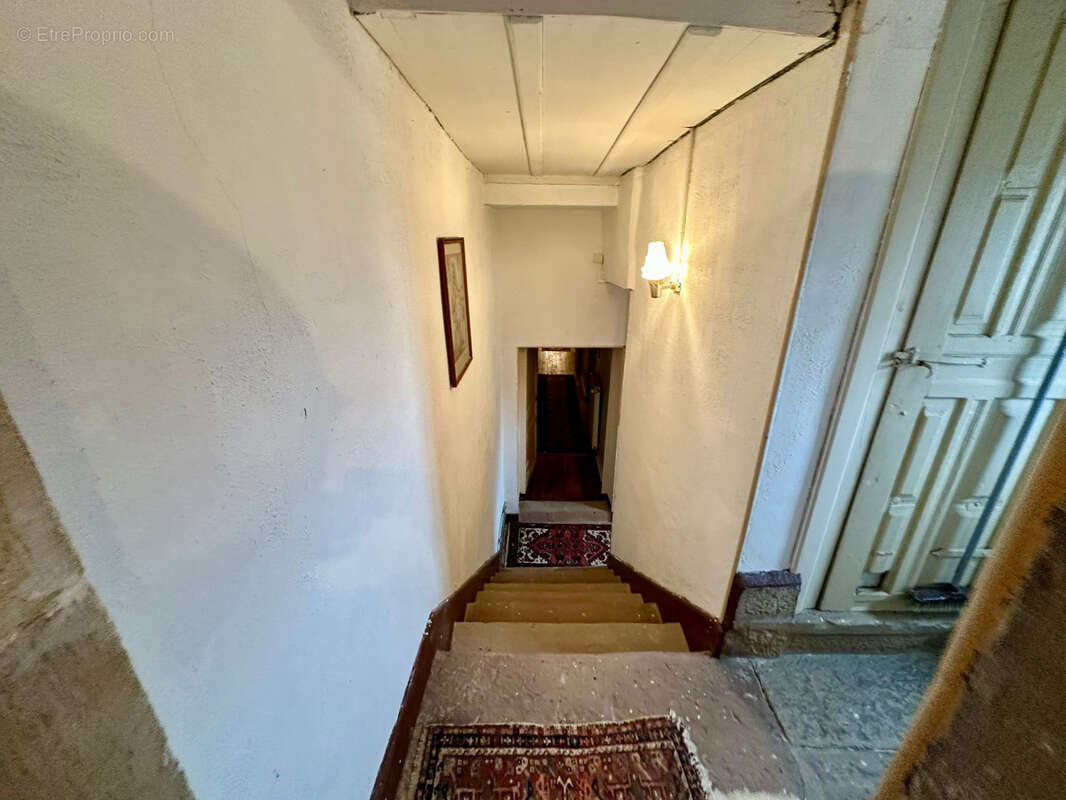 Maison à GRANGES-LE-BOURG
