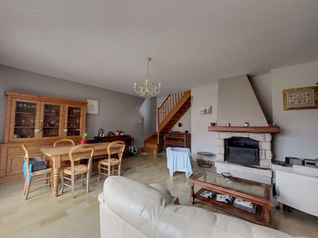 Maison à SAINT-REMY-LES-CHEVREUSE