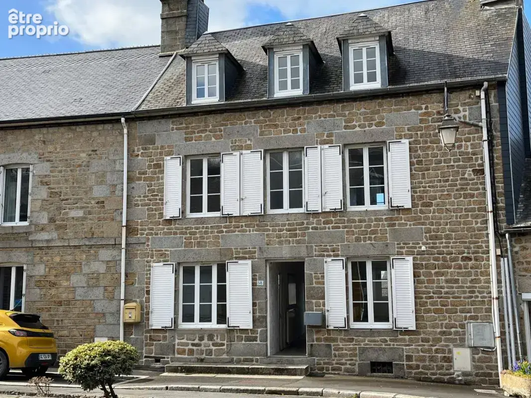 Maison à SAINT-SEVER-CALVADOS