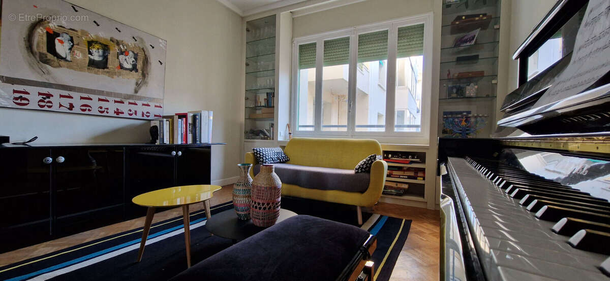 Appartement à MARSEILLE-8E