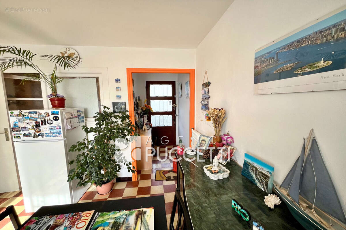 Appartement à VENCE