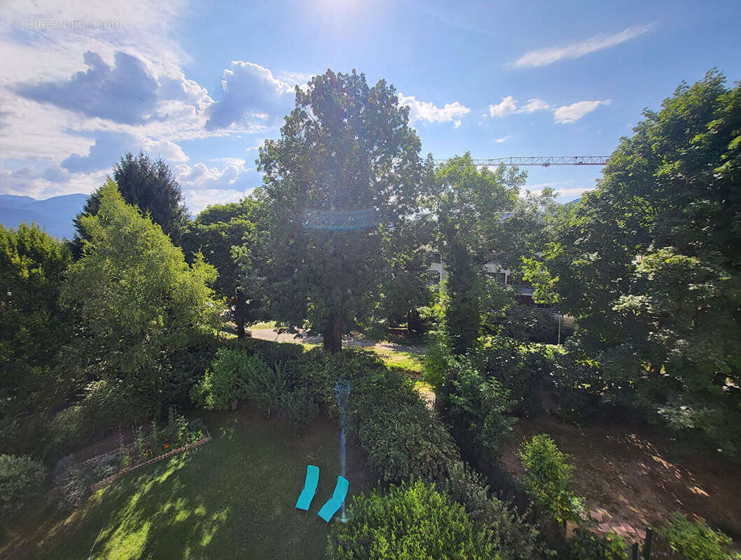 Appartement à COGNIN