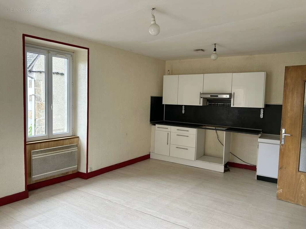 Maison de village avec 3 chambres - photo 3