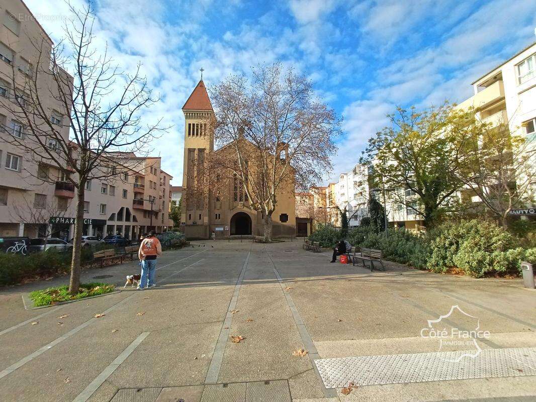 Appartement à LYON-8E