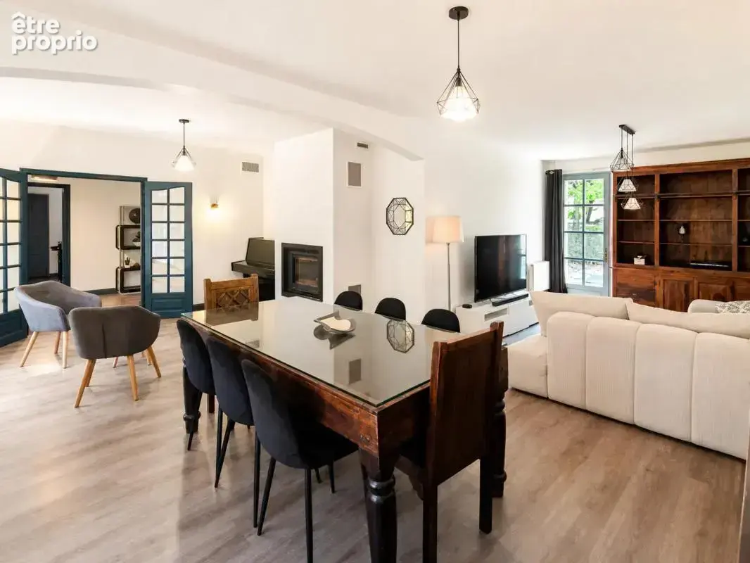 Maison de 9 pièces de 183 m² à Linars - photo 6