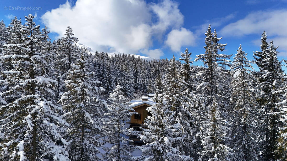 Appartement à LA PERRIERE