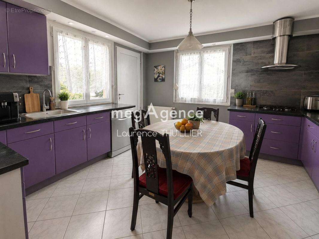 Maison 205 m² 8 pièces - photo 7