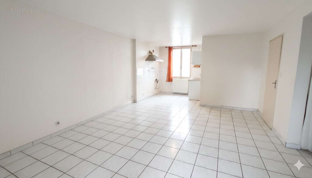 Maison à CHATELLERAULT