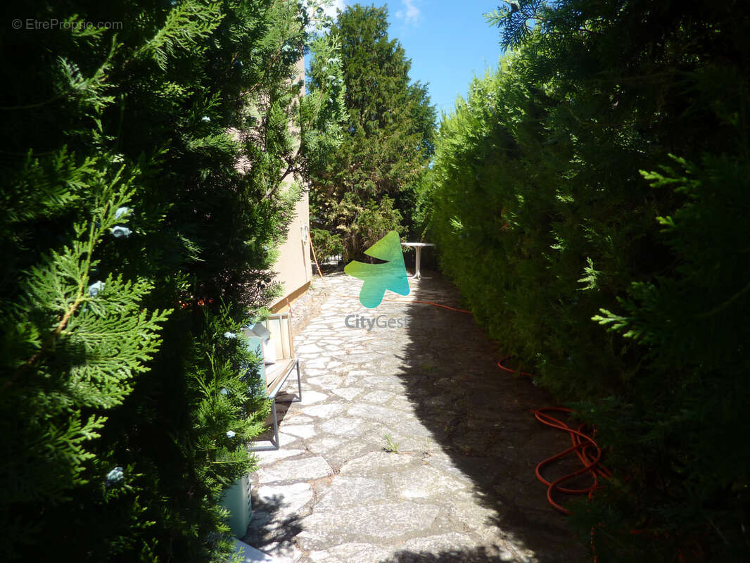 Maison proche centre-ville - photo 6
