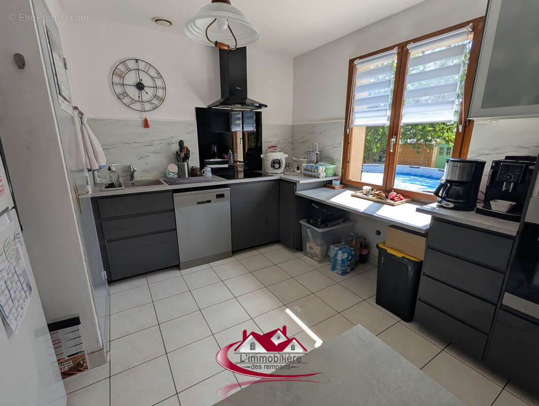 Maison à BU