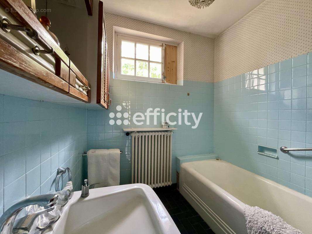 Maison 108 m² à Saint-Juery  - photo 11