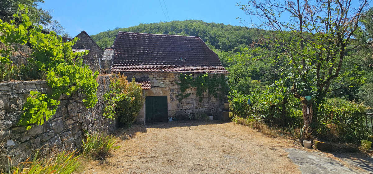 Ensemble de ferme Salvagnac-cajarc 5 pièce(s) 100 m2 - photo 4