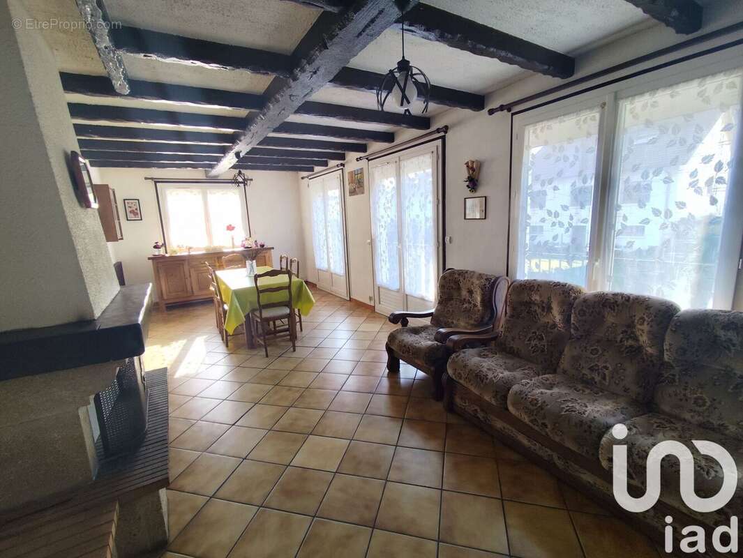 Photo 4 - Maison à LAMORLAYE