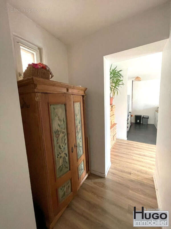 Bordeaux- proche du lycee montaigne et de la victoire- appartement t3 lumineux vendu libre ! - photo 8
