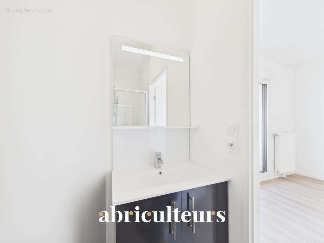 Appartement à COLOMBES