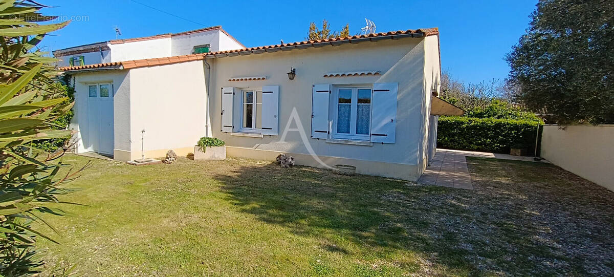 Maison à PORT-DES-BARQUES