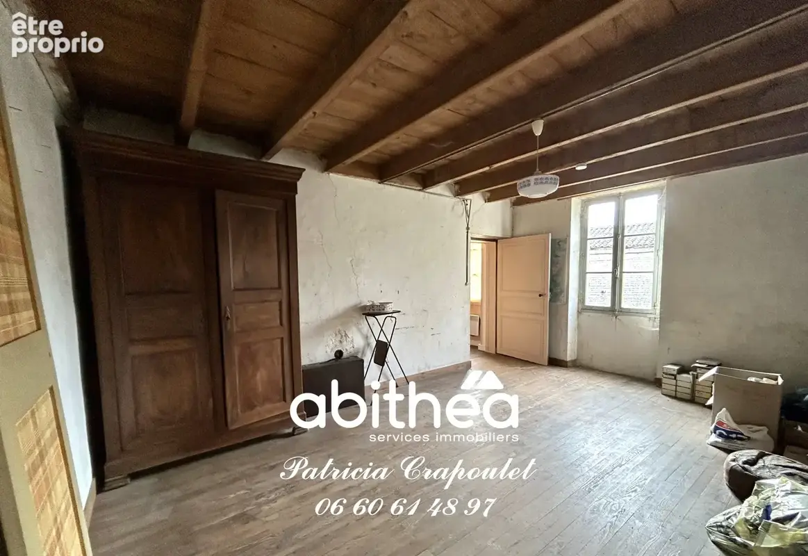 Coulonges, maison de village de 178 m2 à rénover - photo 8