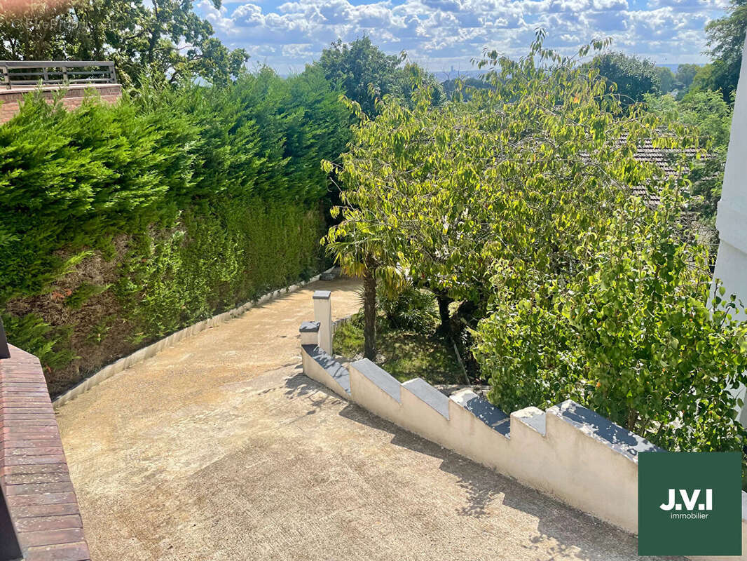 Maison à MONTMORENCY