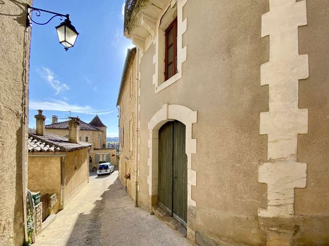 Appartement à BELVES