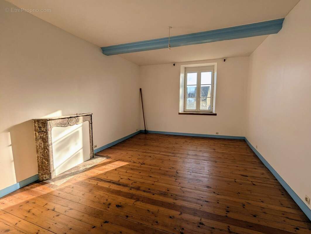 chambre - Maison à DEUX-JUMEAUX