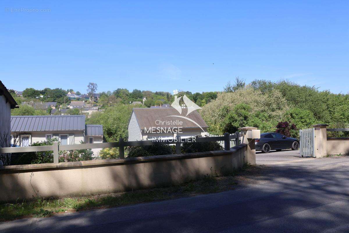 Maison à JUGON-LES-LACS