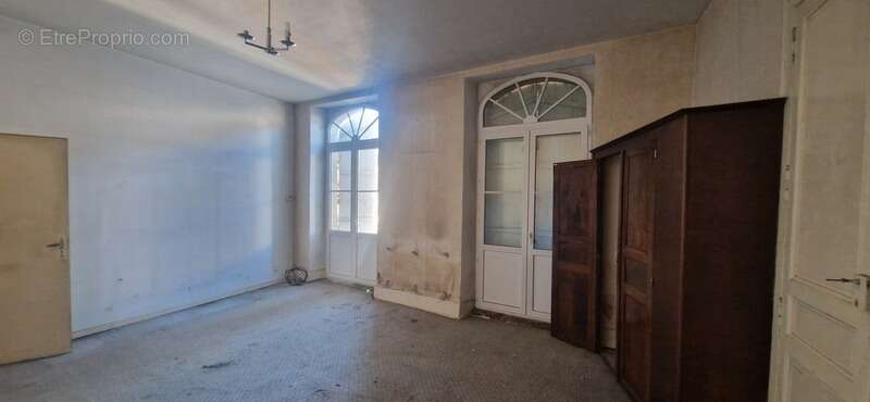 Appartement à CAZAUBON