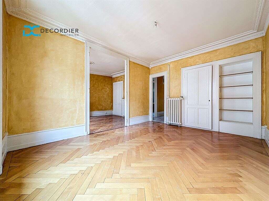 Appartement à EVIAN-LES-BAINS