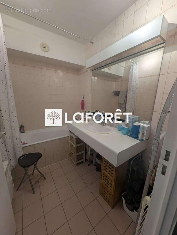 Appartement à PARIS-20E