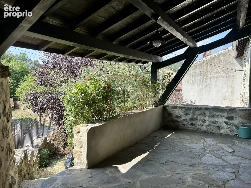 Maison en pierres de 250 m2 entièrement rénovée - photo 11