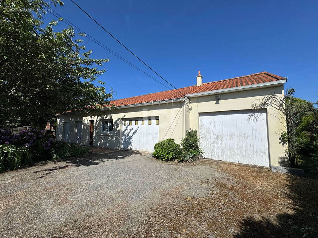 Maison à SAINT-SEBASTIEN-SUR-LOIRE