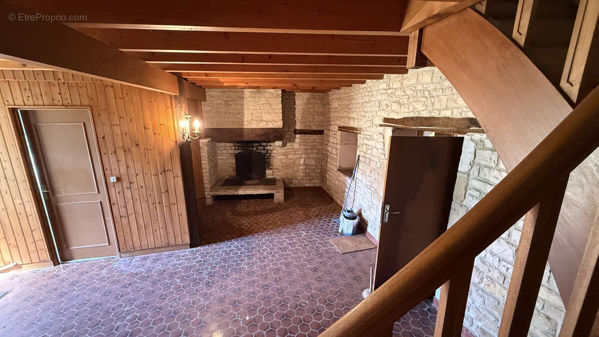 Maison à AUNAC