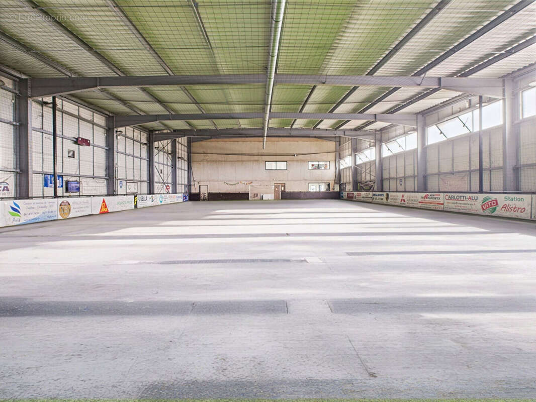 Locaux d'activités 140m2 - photo 3