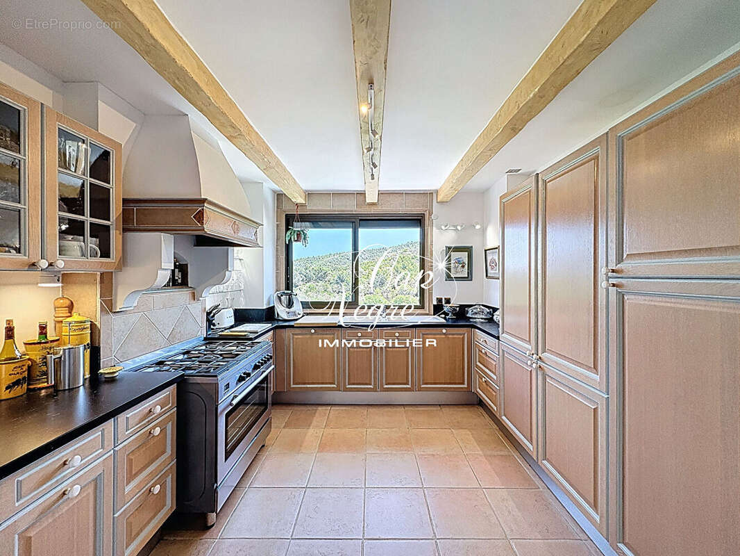 Maison à BORMES-LES-MIMOSAS