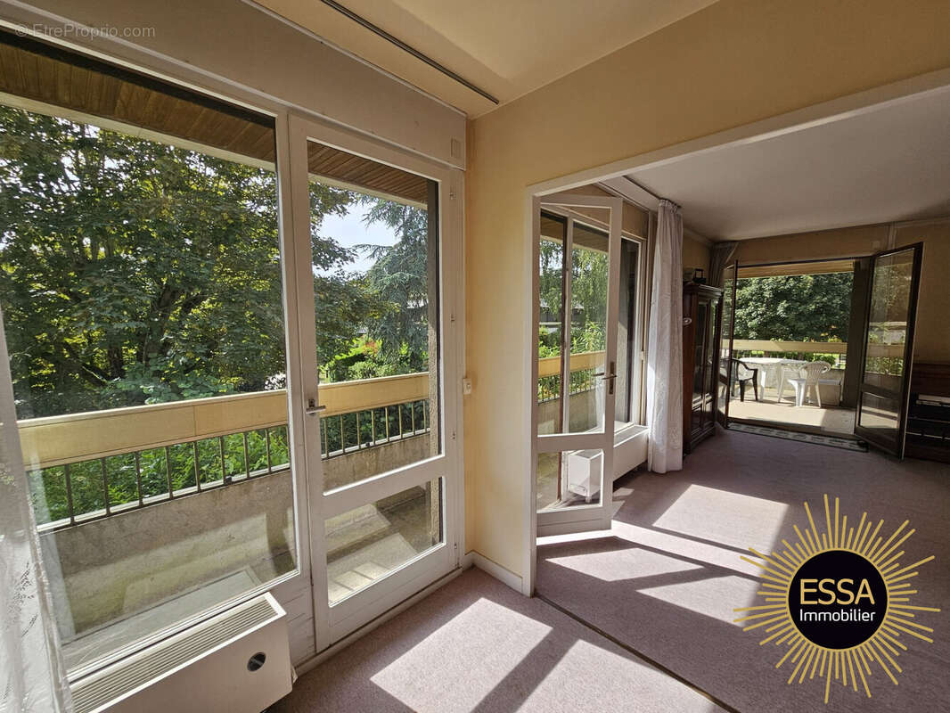 Appartement à NOISY-LE-ROI