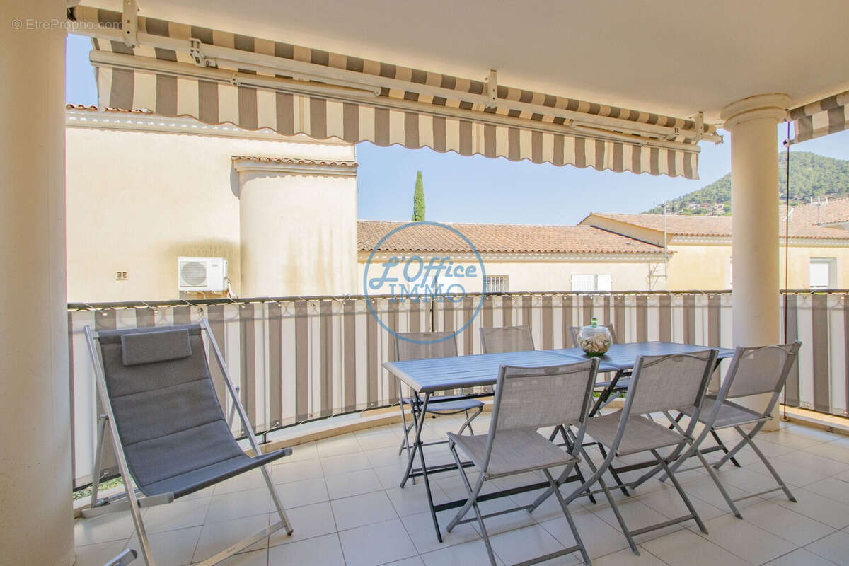 Appartement à CARQUEIRANNE