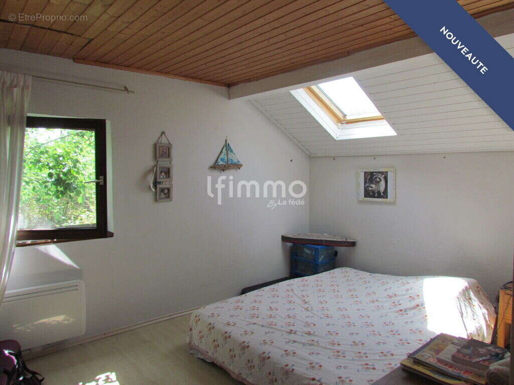 Maison avec dépendances sur 35 ares - photo 12