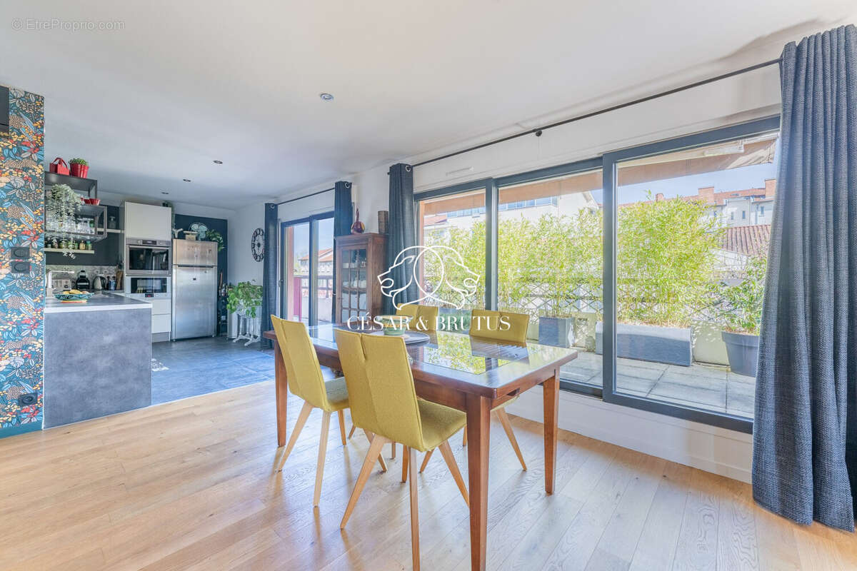 Appartement à LYON-4E