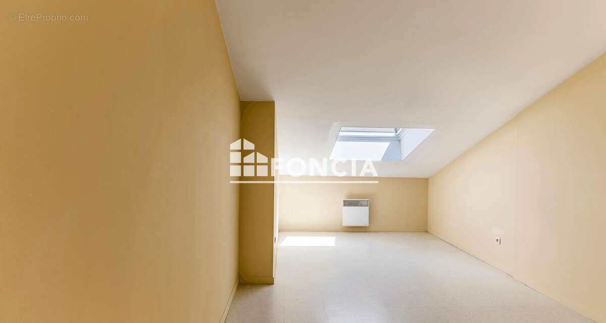 Maison à GUILHERAND-GRANGES