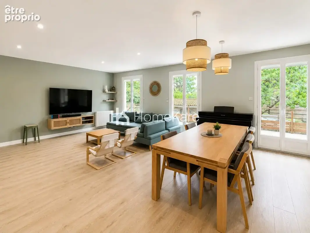 Maison 130 m² à Yvrac  - photo 3