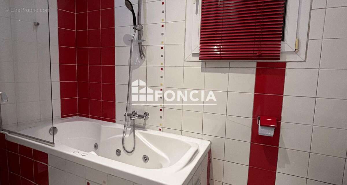 Appartement à VILLENEUVE-LOUBET