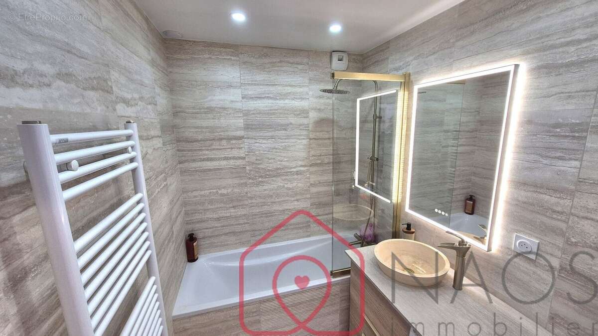 Appartement à LE PLESSIS-ROBINSON