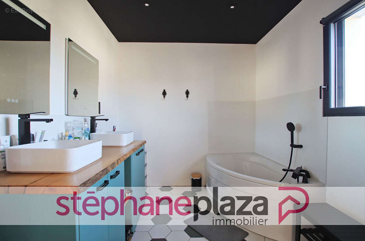 Maison à CHATEAUGIRON