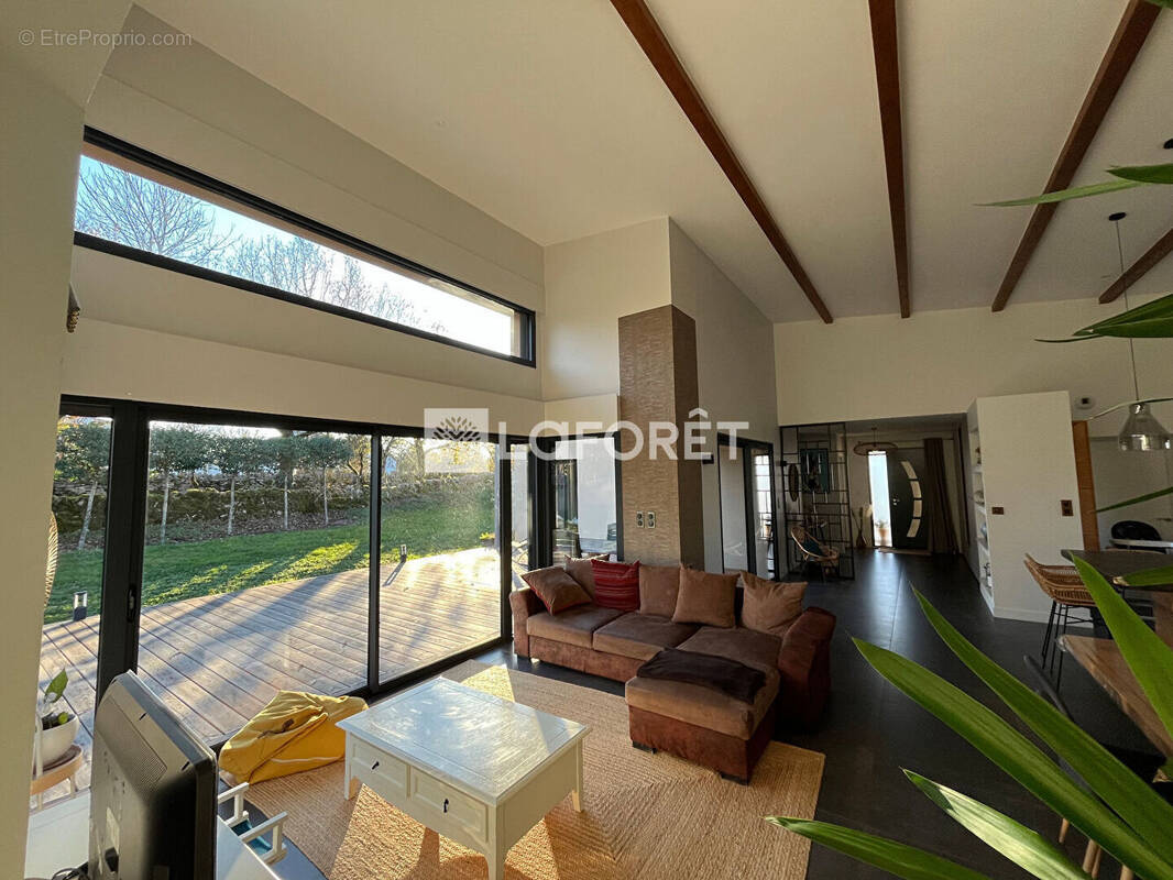 Maison à SEBAZAC-CONCOURES