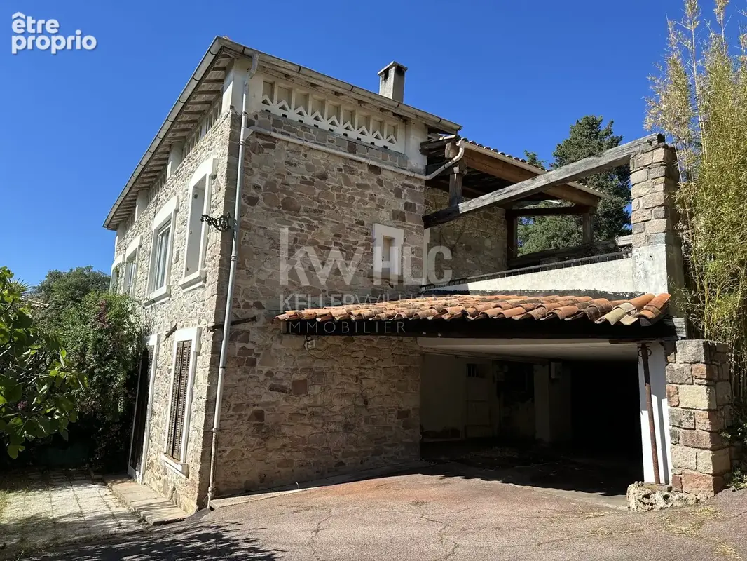 Maison 5 pièces 170 m² à vendre à La Seyne-Sur-Mer (83530) - photo 3