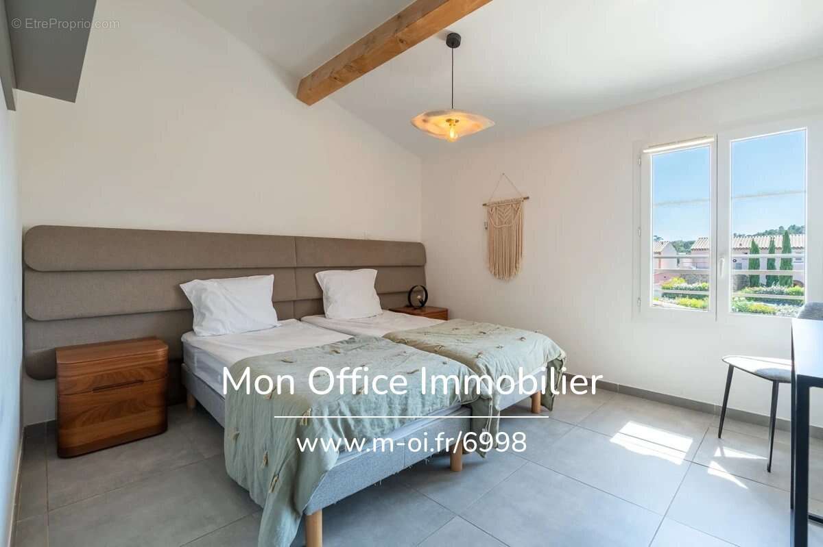 Référence : 6998-les. - villa moderne à 1 min de la plage avec piscine et garage à grimaud - photo 16