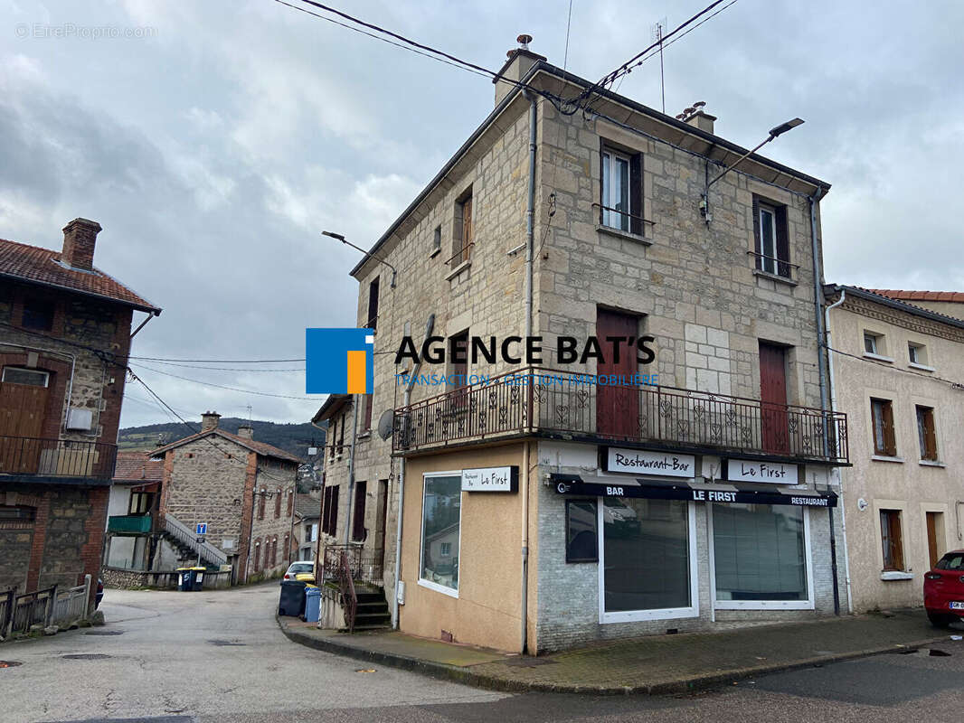 Photo 2 - Appartement à UNIEUX