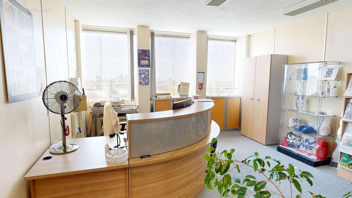 Plateau de Bureaux 14 rue Scandicci - photo 20