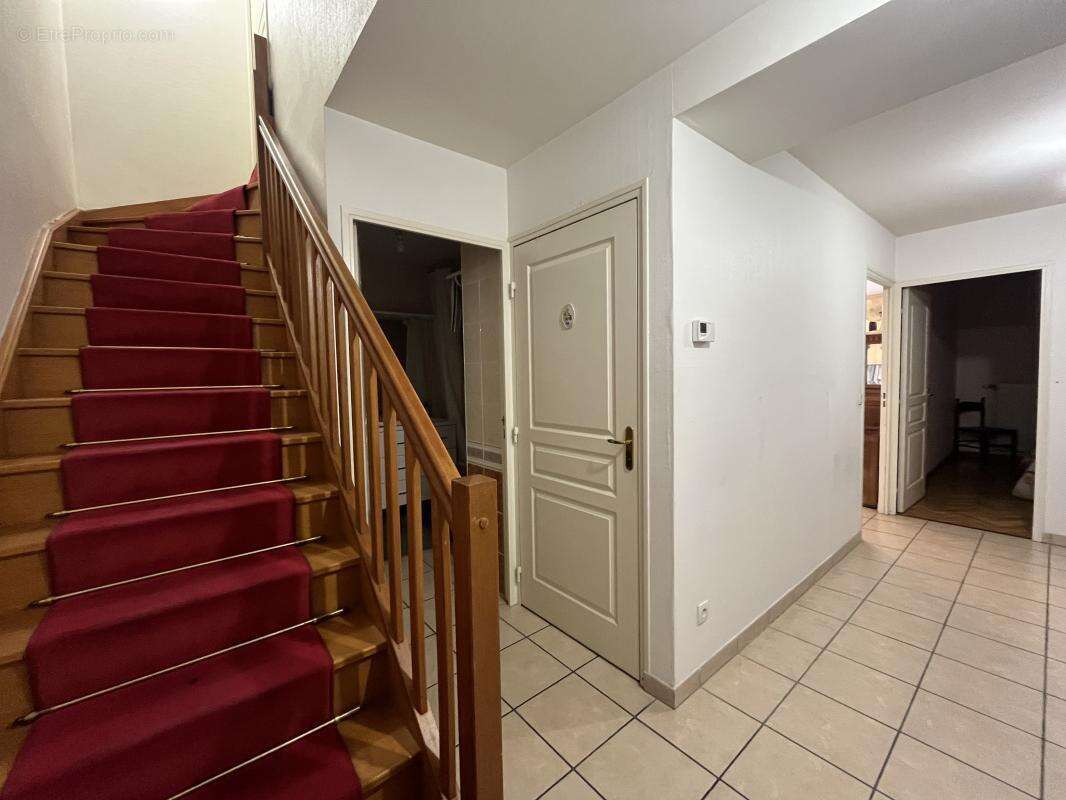 Appartement à SATHONAY-CAMP