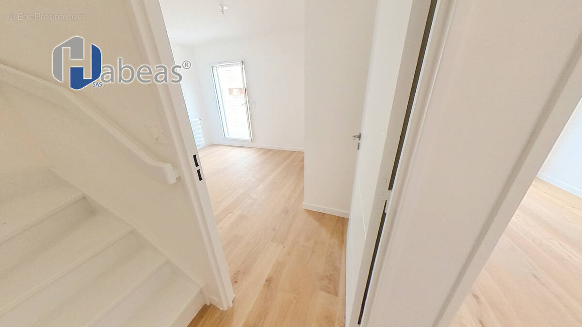 Appartement à LYON-8E
