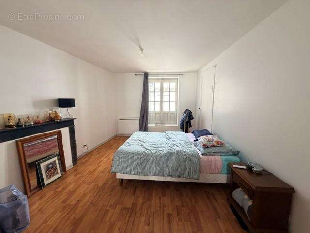 Appartement 74 m² à Saumur  - photo 7